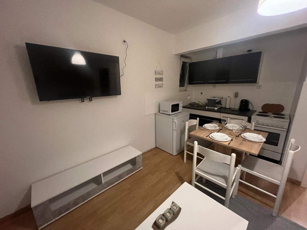 Rent 1 room apartment Bochum | Entire place | Bochum | Mondschein Apartment | Hominext