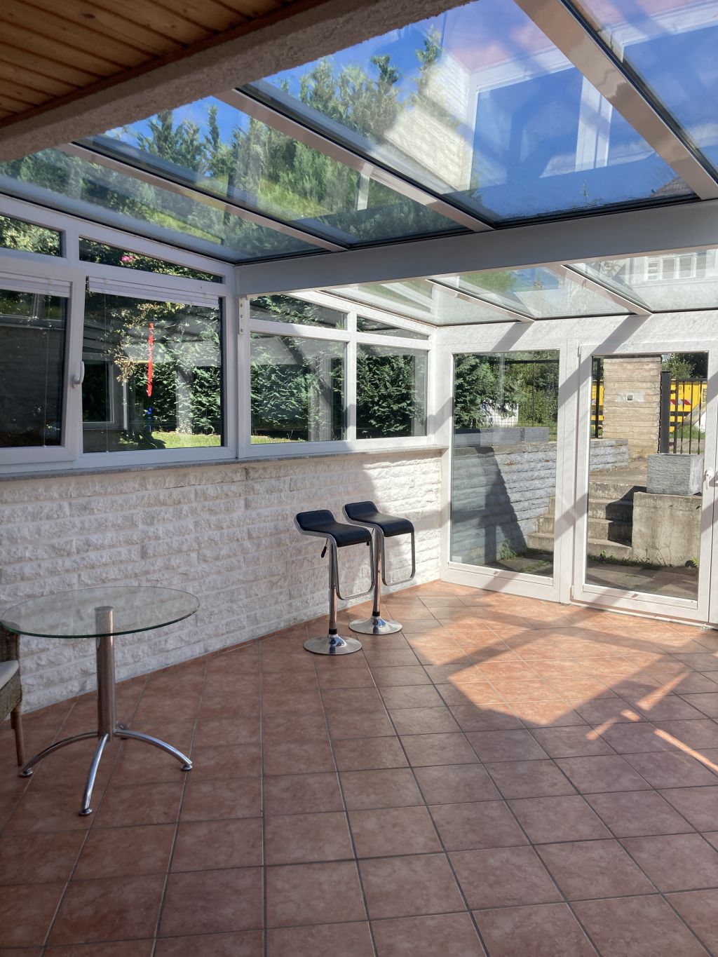 Rent 3 rooms apartment Berlin | Entire place | Berlin | Großzügige Doppelhaushälfte mit privatem Garten in Berlin Pankow - Niederschönhausen | Hominext