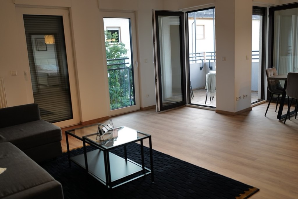 Rent 2 rooms apartment Mannheim | Entire place | Mannheim | Kernsanierte 3-ZKB Wohnung wartet auf dich | Hominext