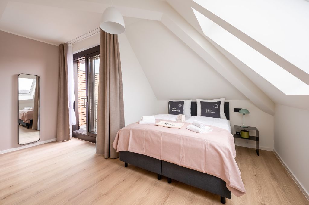 Miete 1 Zimmer Wohnung Stuttgart | Ganze Wohnung | Stuttgart | Suite mit Balkon - Stuttgart Elsenhansstr. | Hominext