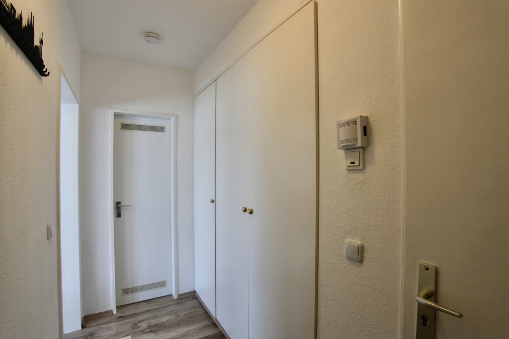 Miete 1 Zimmer Wohnung Leverkusen | Ganze Wohnung | Leverkusen | Helles, modisches Apartment im Stadtzentrum von Leverkusen (nahe Hauptbahnhof, Parkplatz optional) | Hominext