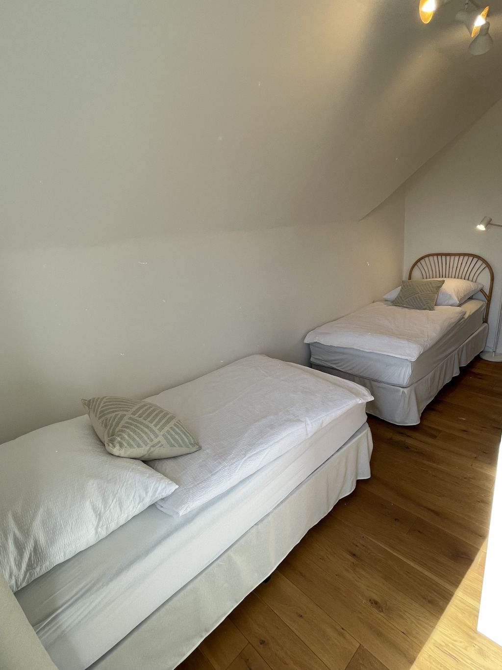 Miete 1 Zimmer Wohnung Langenfeld (Rheinland) | Ganze Wohnung | Langenfeld (Rheinland) | Apartment in einem Gutshof am See zwischen Düsseldorf und Köln | Hominext