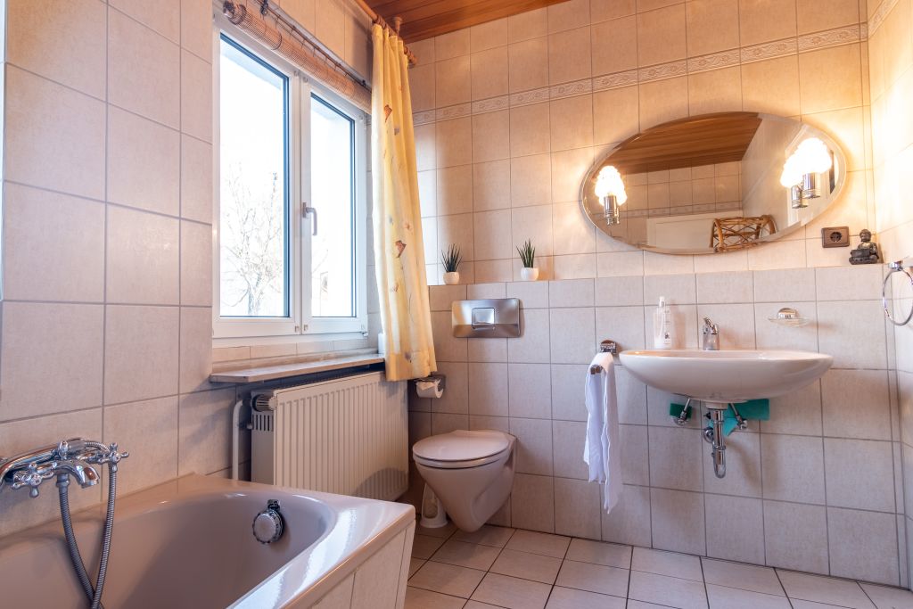 Rent 2 rooms apartment Nürnberg | Entire place | Nürnberg | Gemütliches Eckhaus mit Garten und Balkon | Hominext