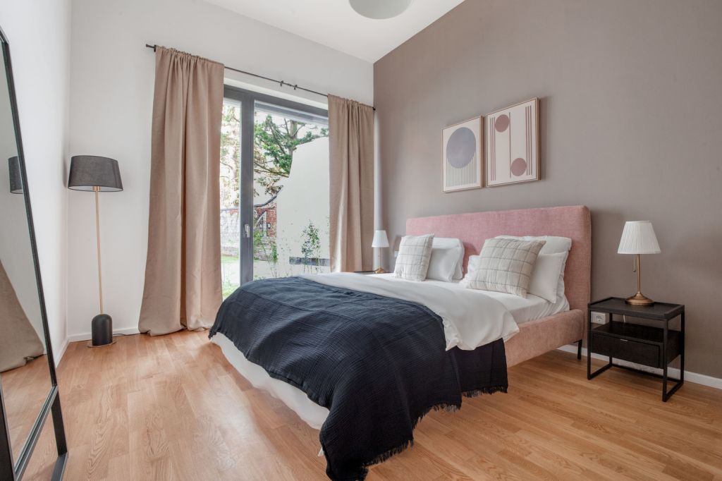 Rent 2 rooms apartment Berlin | Entire place | Berlin | Wunderschöne 3 Zi Wohnung mit viel Platz zum Wohlfühlen in rühiger Berliner Lage mit eigenem Garten | Hominext