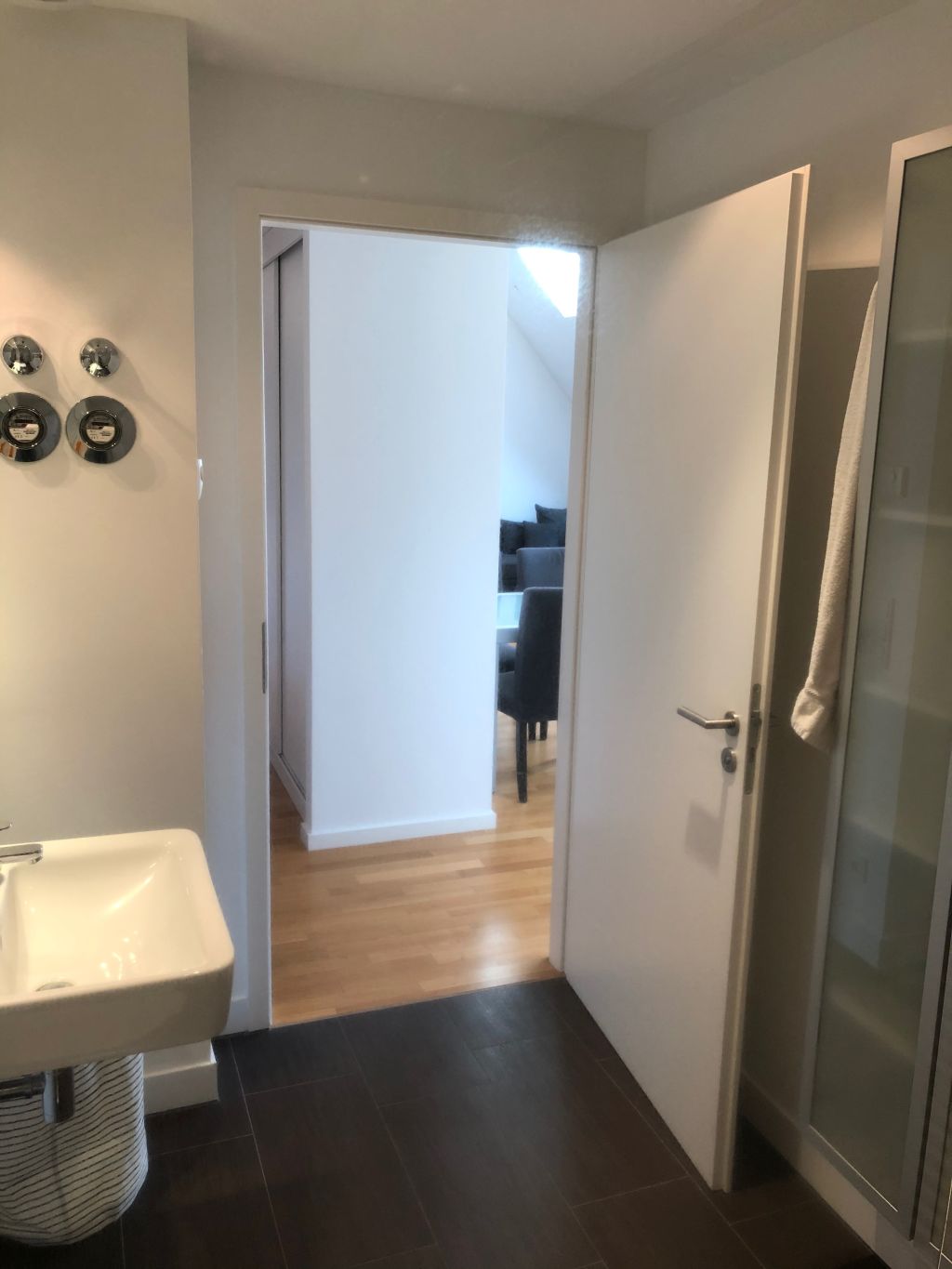 Rent 1 room apartment Berlin | Entire place | Berlin | Modernes und stilvolles 2-Zimmer-Apartment in Berlin Lichterfelde mit Terrasse | Hominext