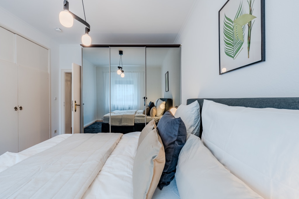 Miete 3 Zimmer Wohnung Berlin | Ganze Wohnung | Berlin | Natürliches Licht & Stil: Geräumige 2-Zimmer-Wohnung mit Balkon | Hominext