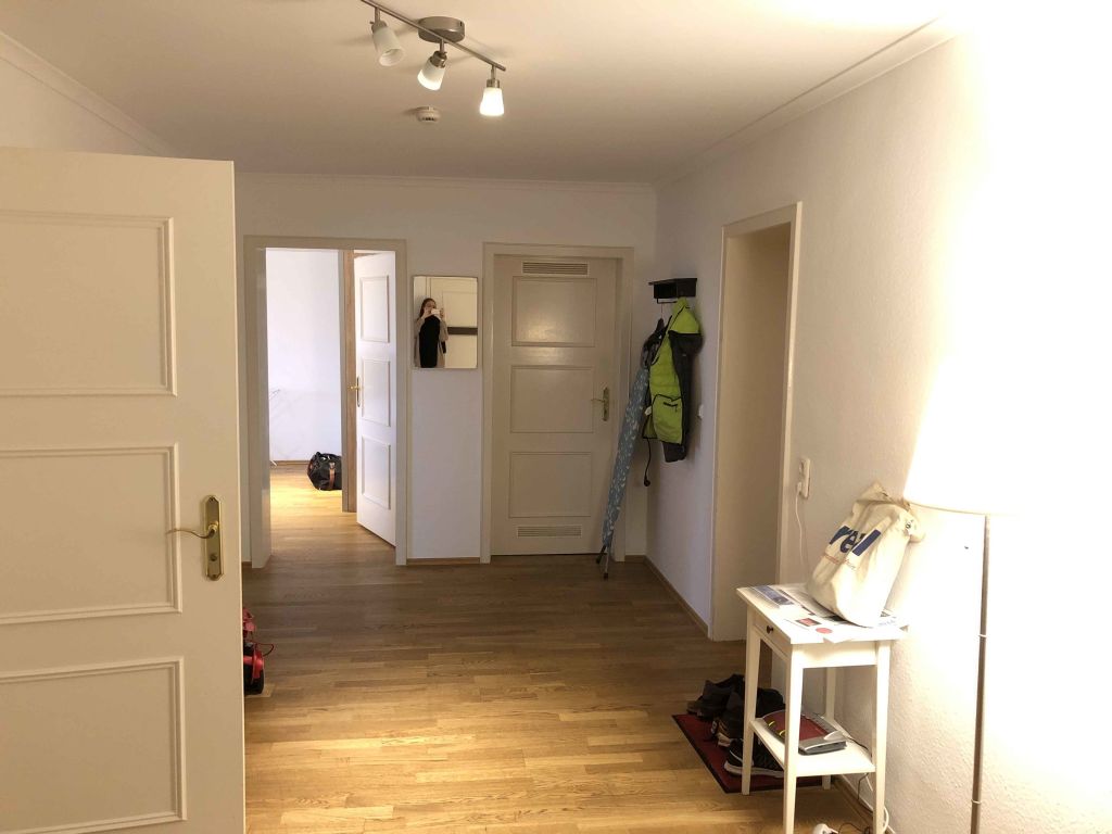 Rent 4 rooms apartment Frankfurt am Main | Studio | Frankfurt am Main | Privatzimmer in null, Frankfurt | Hominext