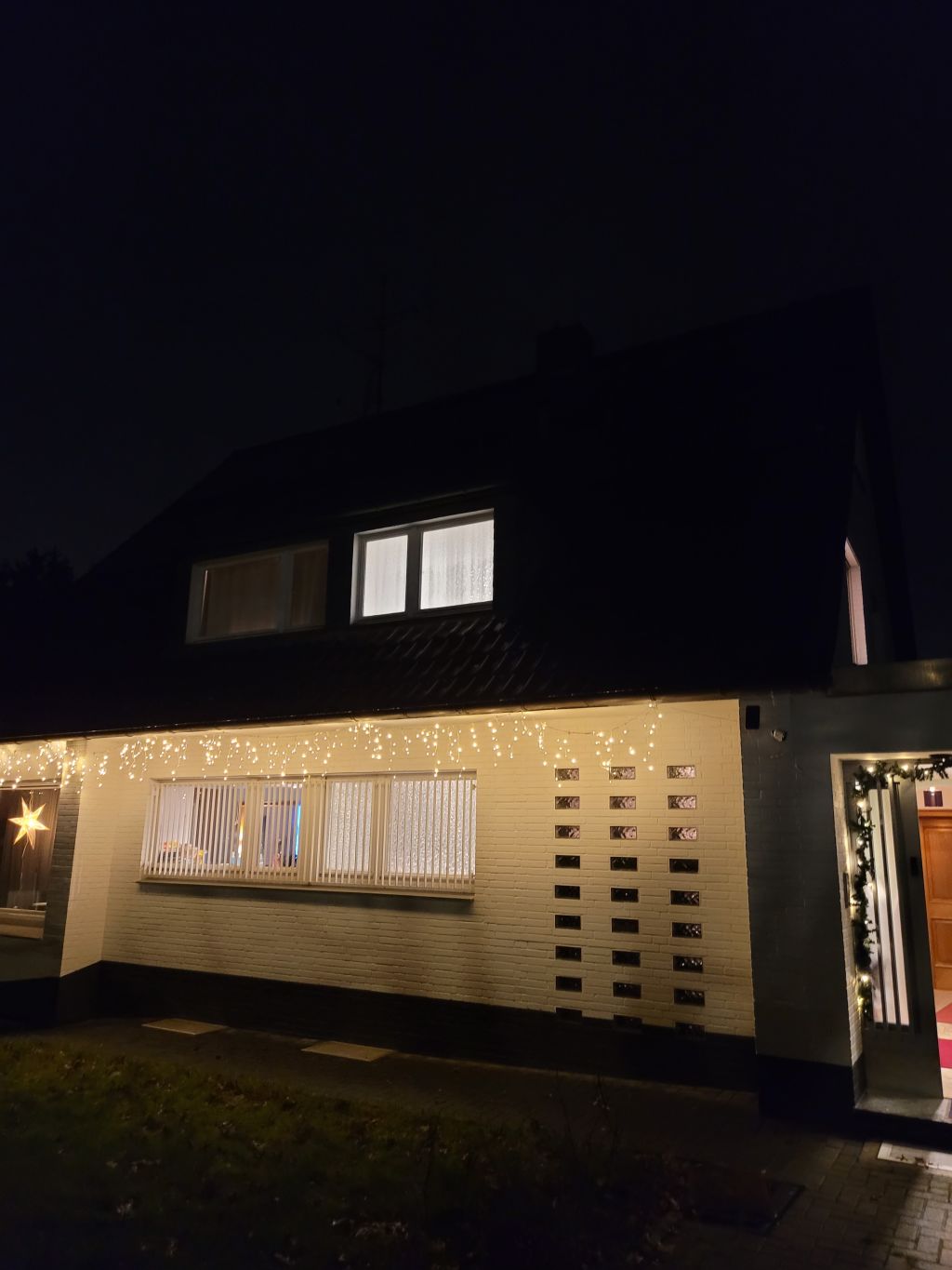 Rent 2 rooms apartment Solingen | Entire place | Solingen | Life&Work Balance | Hominext