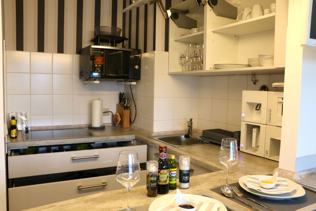 Rent 1 room apartment Neu-Isenburg | Entire place | Neu-Isenburg | ★★★★ Apartment zentral gelegen am Isenburg Zentrum | Hominext