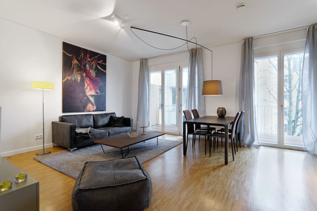 Rent 2 rooms apartment Berlin | Entire place | Berlin | Charmantes 3-Zi-Apartment Designer Ausstattung 2 Balkone nahe Ku'Damm | Hominext