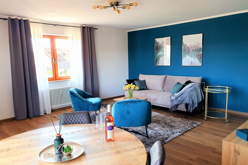 Rent 1 room apartment Meersburg | Entire place | Meersburg | Voll eingerichtete 2-Zimmer-Whg mit Balkon und viel Charme in Meersburg | Hominext