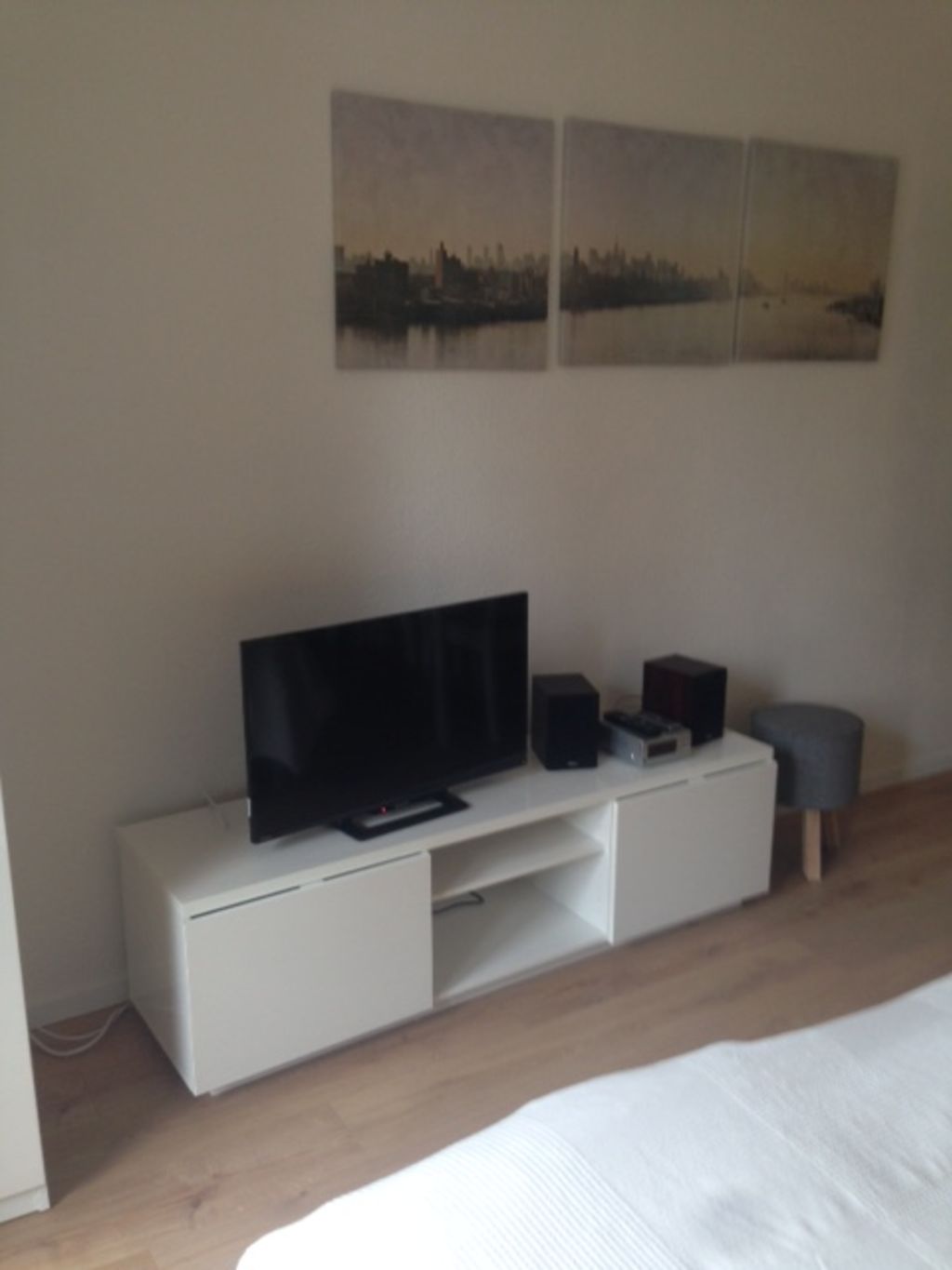 Rent 1 room apartment Bremen | Entire place | Bremen | Studio Apartment mit Balkon und Wifi | Hominext