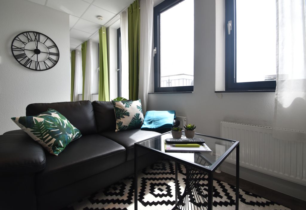 Rent 1 room apartment Frankfurt am Main | Entire place | Frankfurt am Main | Penthouse-Studio - all-in-one-fee | Hominext