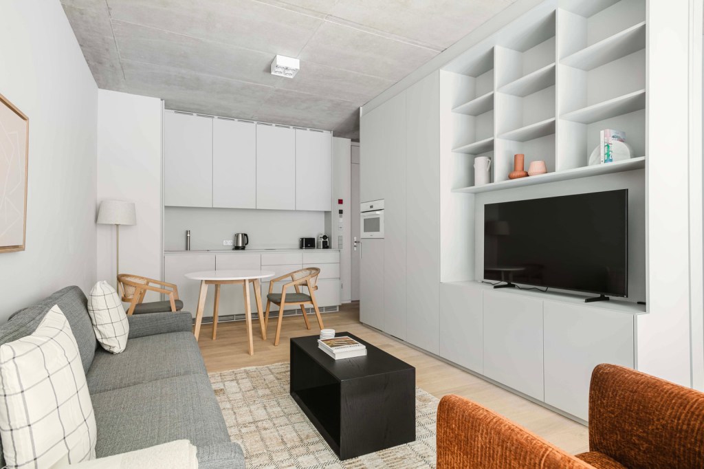 Rent 1 room apartment Berlin | Entire place | Berlin | Wunderschön möblierte Wohnung im Tacheles | Hominext