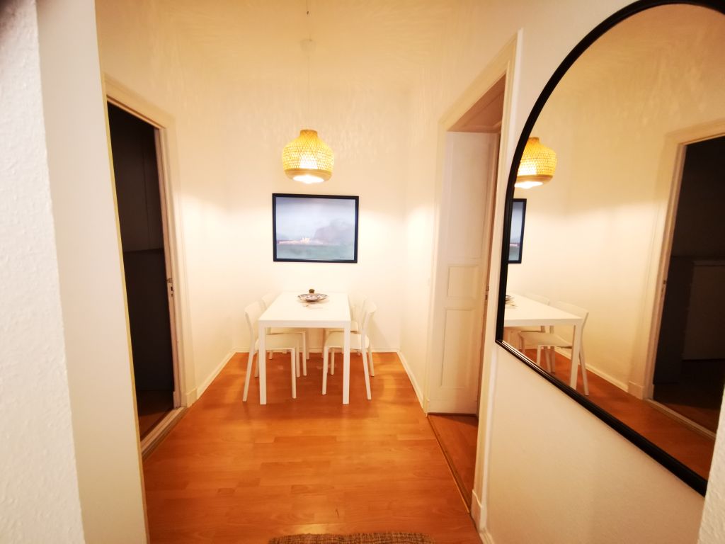 Rent 2 rooms apartment Berlin | Entire place | Berlin | Hausburg 2.OG li Balkon | Hominext