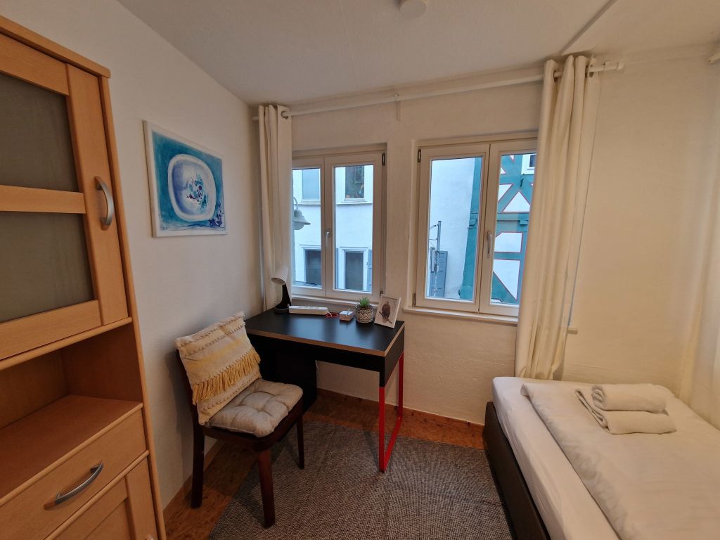 Miete 2 Zimmer Wohnung Marburg | Ganze Wohnung | Marburg | Apartment für 2 Personen (WG geeignet) | Hominext