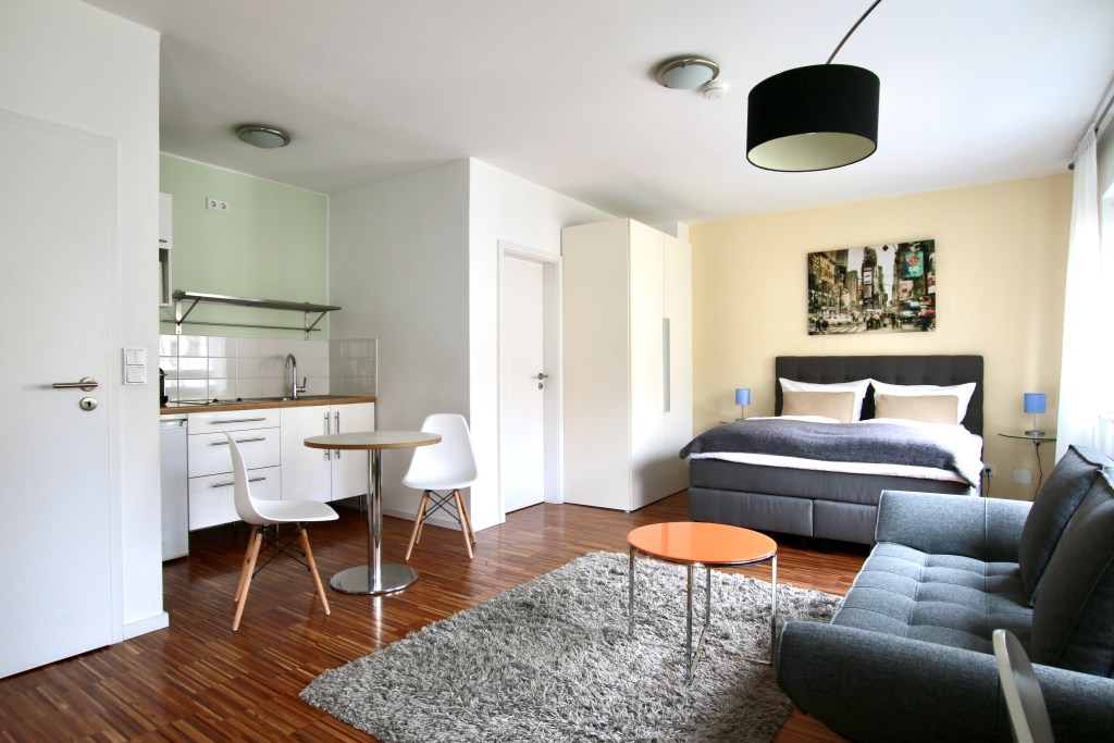 Miete 1 Zimmer Wohnung Köln | Ganze Wohnung | Köln | Gemütliches und zentrales 1-Zimmer Apartment mit Balkon | Hominext