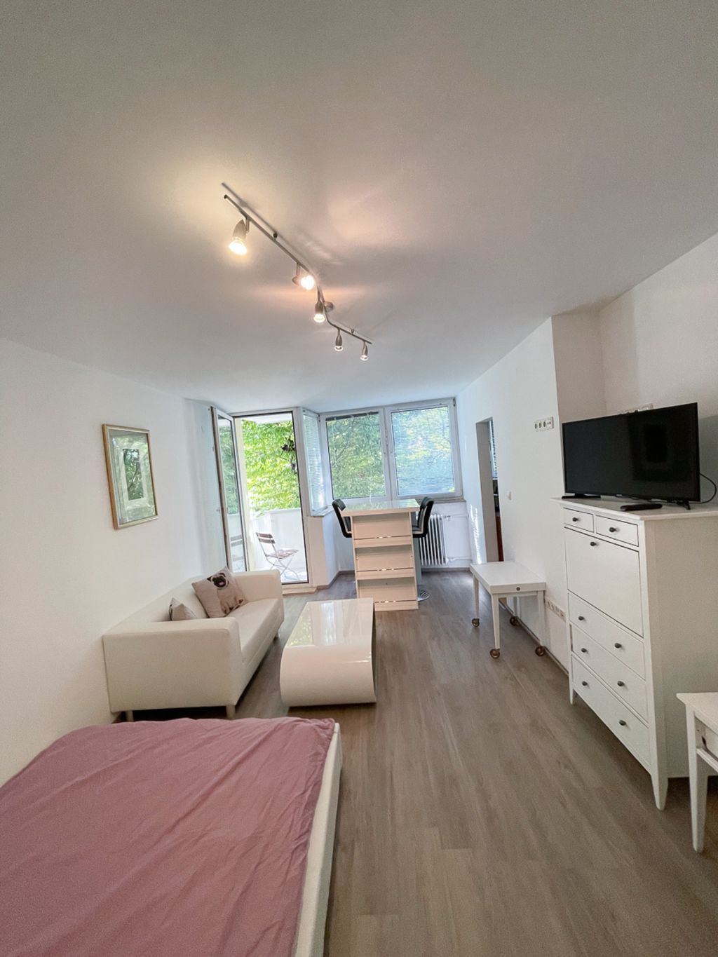 Miete 1 Zimmer Wohnung München | Ganze Wohnung | München | Helle 1.5 Zimmer-Wohnung in München | Hominext