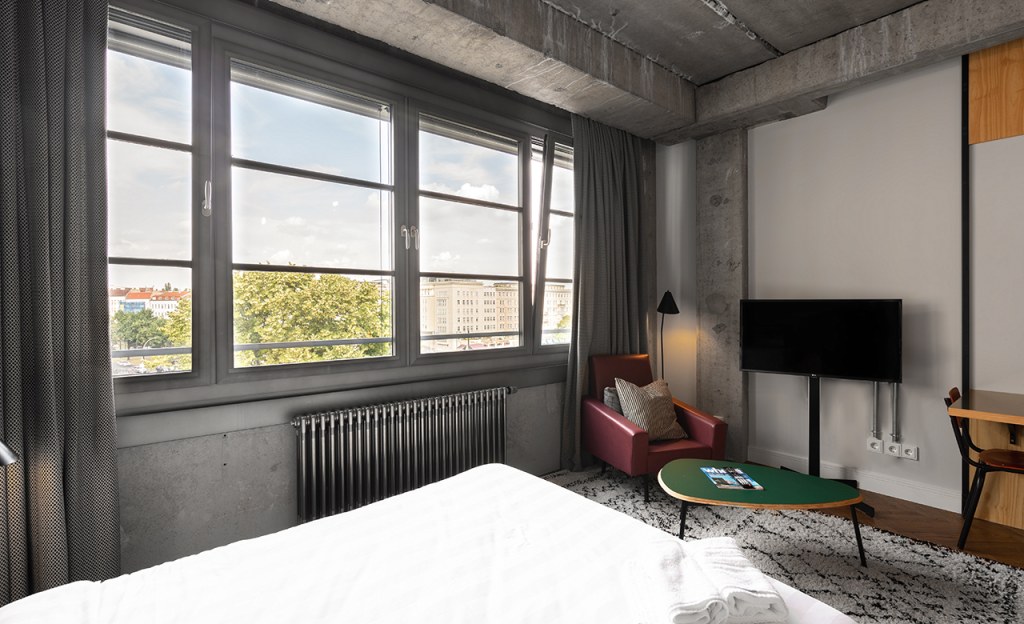 Rent 1 room apartment Berlin | Entire place | Berlin | Großzügige, warme Atmosphäre | Hominext
