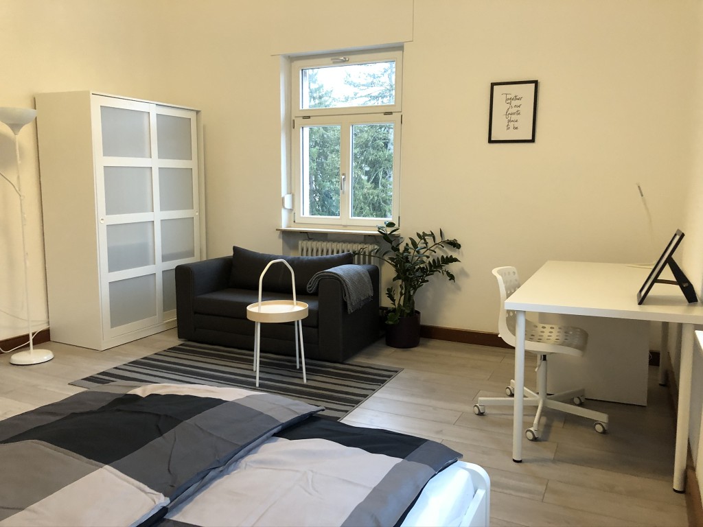 Rent 2 rooms apartment Baden-Baden | Entire place | Baden-Baden | Exklusiv: WG-Konzept mit 2 Schlafzimmer Wohnung im Herzen Baden-Baden | Hominext