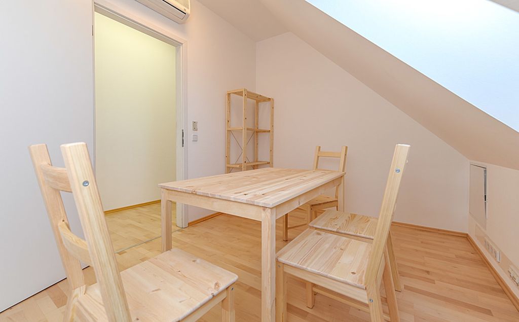 Rent 6 rooms apartment Berlin | Studio | Berlin | Privatzimmer in Tempelhof, Berlin | Hominext