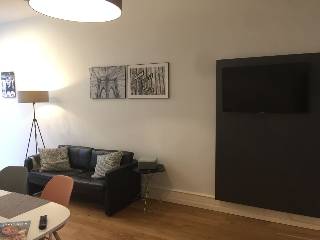 Rent 2 rooms apartment Frankfurt am Main | Entire place | Frankfurt am Main | Design Gartenwohnung | Hominext