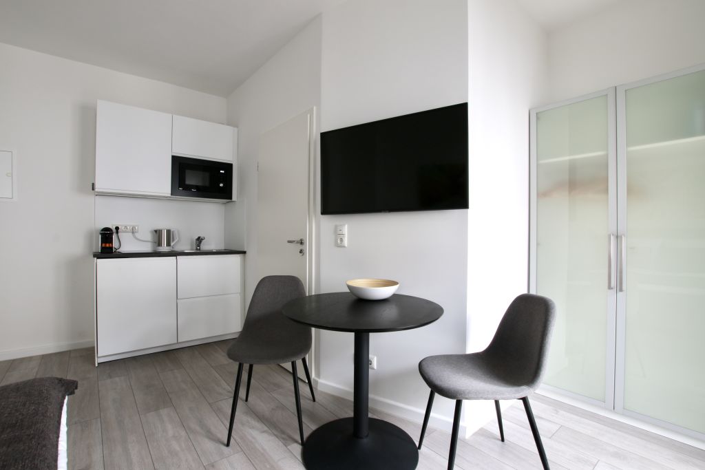 Miete 1 Zimmer Wohnung Köln | Ganze Wohnung | Köln | Gemütliches Studio mit Balkon in super Lage | Hominext