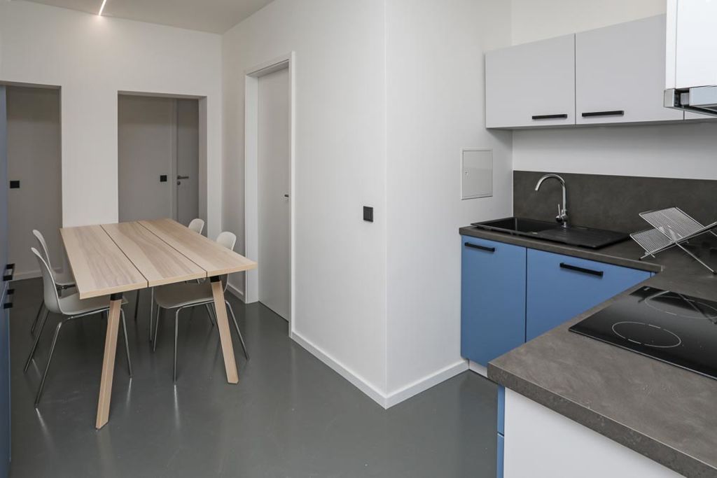 Rent 5 rooms apartment Berlin | Studio | Berlin | Privatzimmer im Wedding, Berlin | Hominext