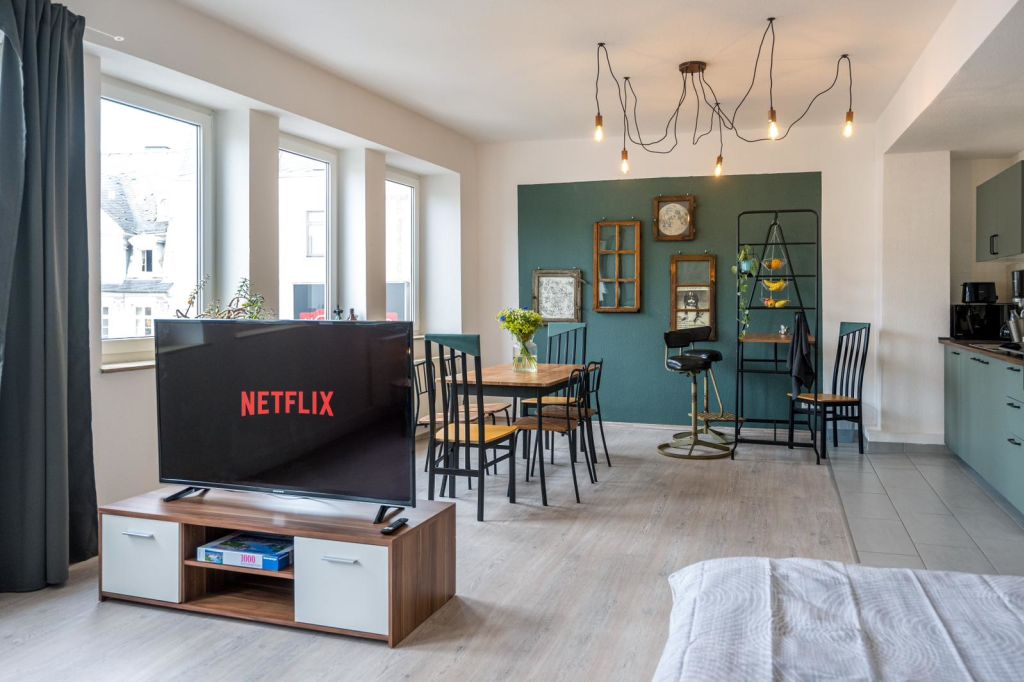 Rent 2 rooms apartment Koblenz | Entire place | Koblenz | Altstadtjuwel mit Loft Charme | Netflix | Ausblick | Hominext