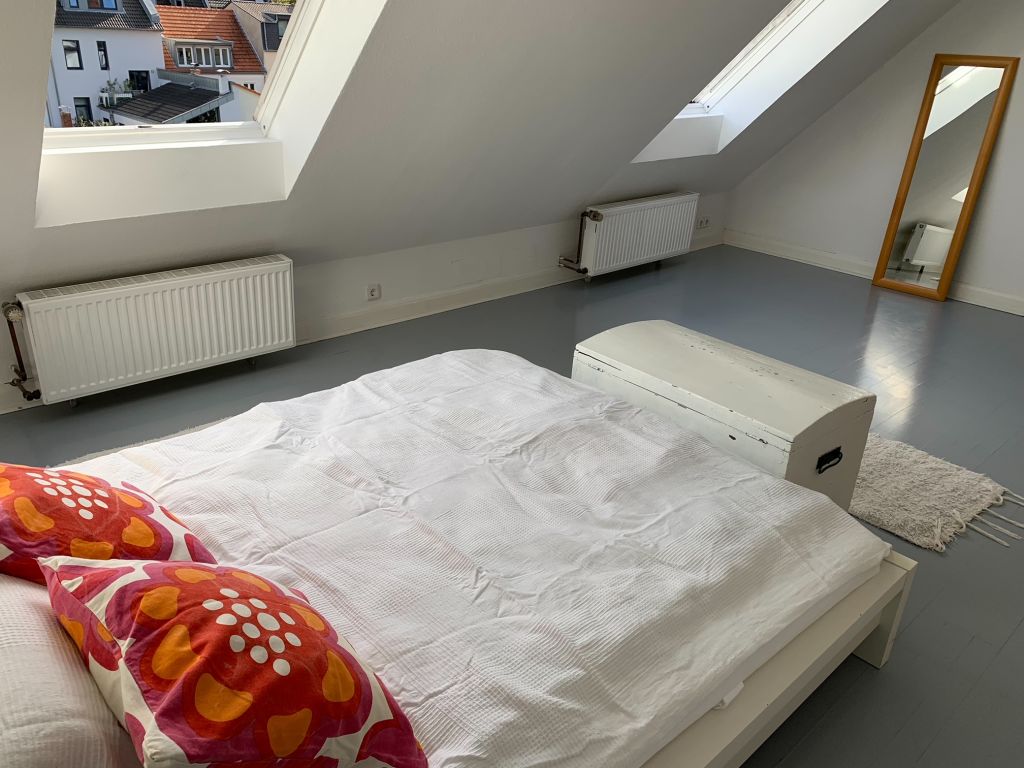 Miete 1 Zimmer Wohnung Köln | Ganze Wohnung | Köln | Maisonette Wohnung im Town House / Dachterrasse | Hominext