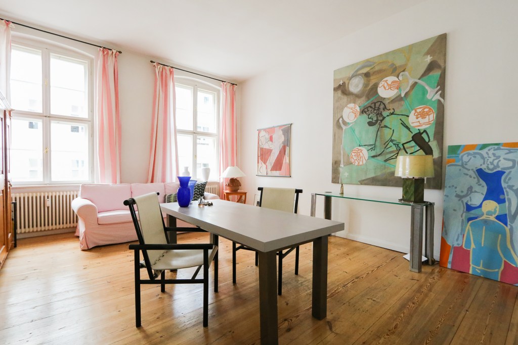 Rent 1 room apartment Berlin | Entire place | Berlin | 116 | Elegant 3 room apartment in Mitte, near Auguststr./ Oranienburger Str. | Hominext