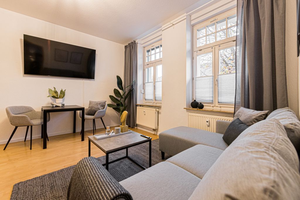 Rent 2 rooms apartment Magdeburg | Entire place | Magdeburg | Modernes Apartment mit 2 großen Schlafzimmern und separatem Wohnzimmer | Hominext