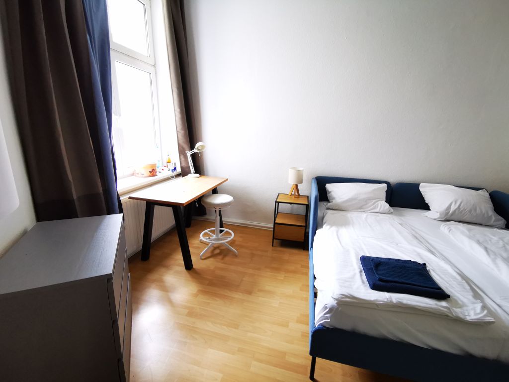 Rent 2 rooms apartment Berlin | Entire place | Berlin | Hausburg 2.OG li Balkon | Hominext