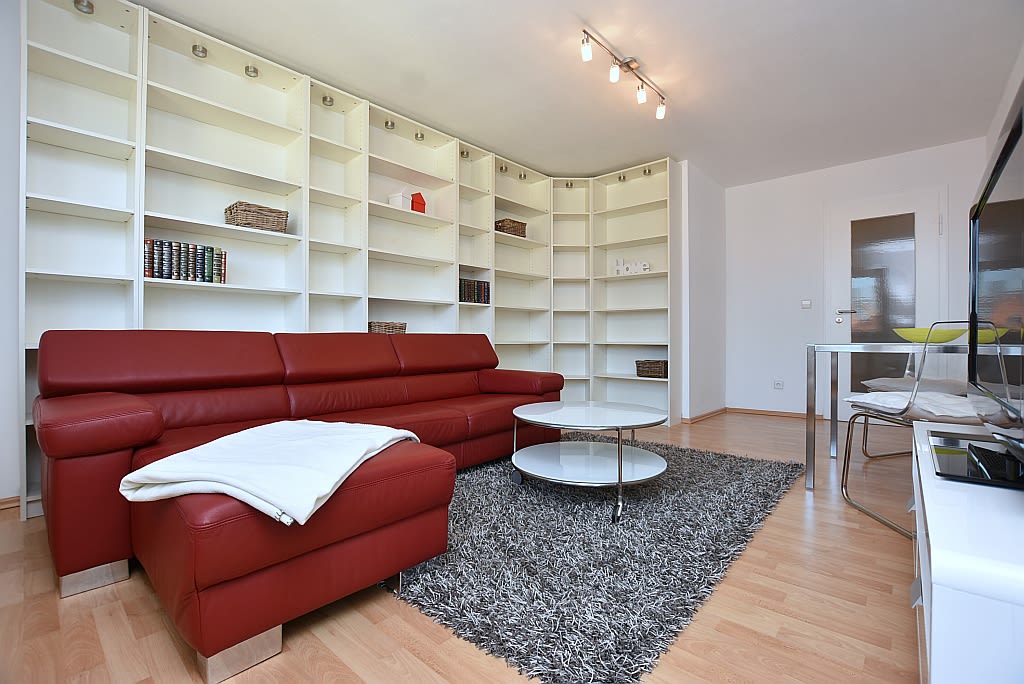 Rent 1 room apartment Stuttgart | Entire place | Stuttgart | Modern möbliert, perfekte zentrale Lage und Balkon mit Blick über Stuttgart | Hominext