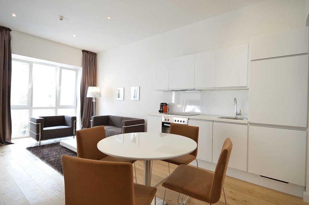 Rent 1 room apartment Frankfurt am Main | Entire place | Frankfurt am Main | Modern eingerichtete Wohnung für vorübergehenden Aufenthalt in Frankfurt bei Holbeinsteg - perfekt für Geschäftsreisende und Langzeitreisende # | Hominext