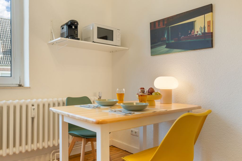 Rent 1 room apartment Kiel | Entire place | Kiel | Modisches Apartment mit Altbaucharme | Hominext