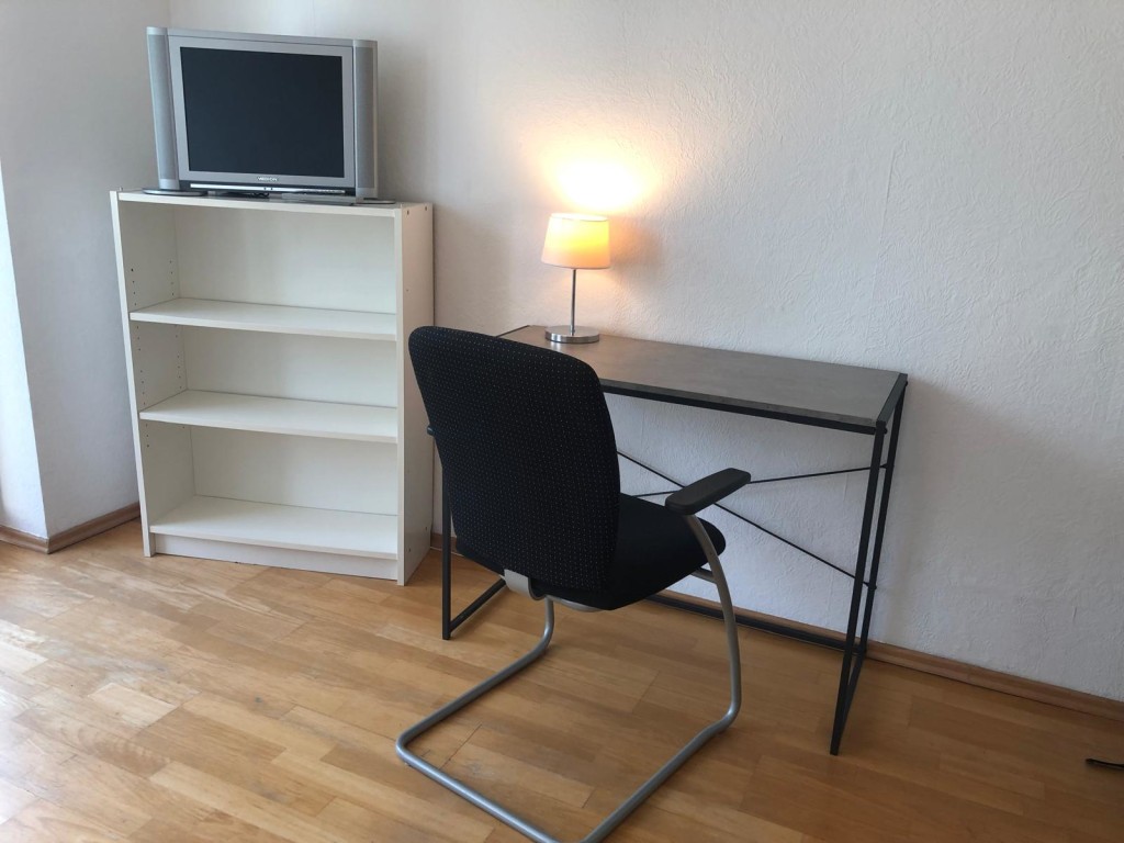 Miete 1 Zimmer Wohnung Hamburg | Ganze Wohnung | Hamburg | Sonniges Apartment mit Balkon ins Grüne zentral in Hamburg | Hominext