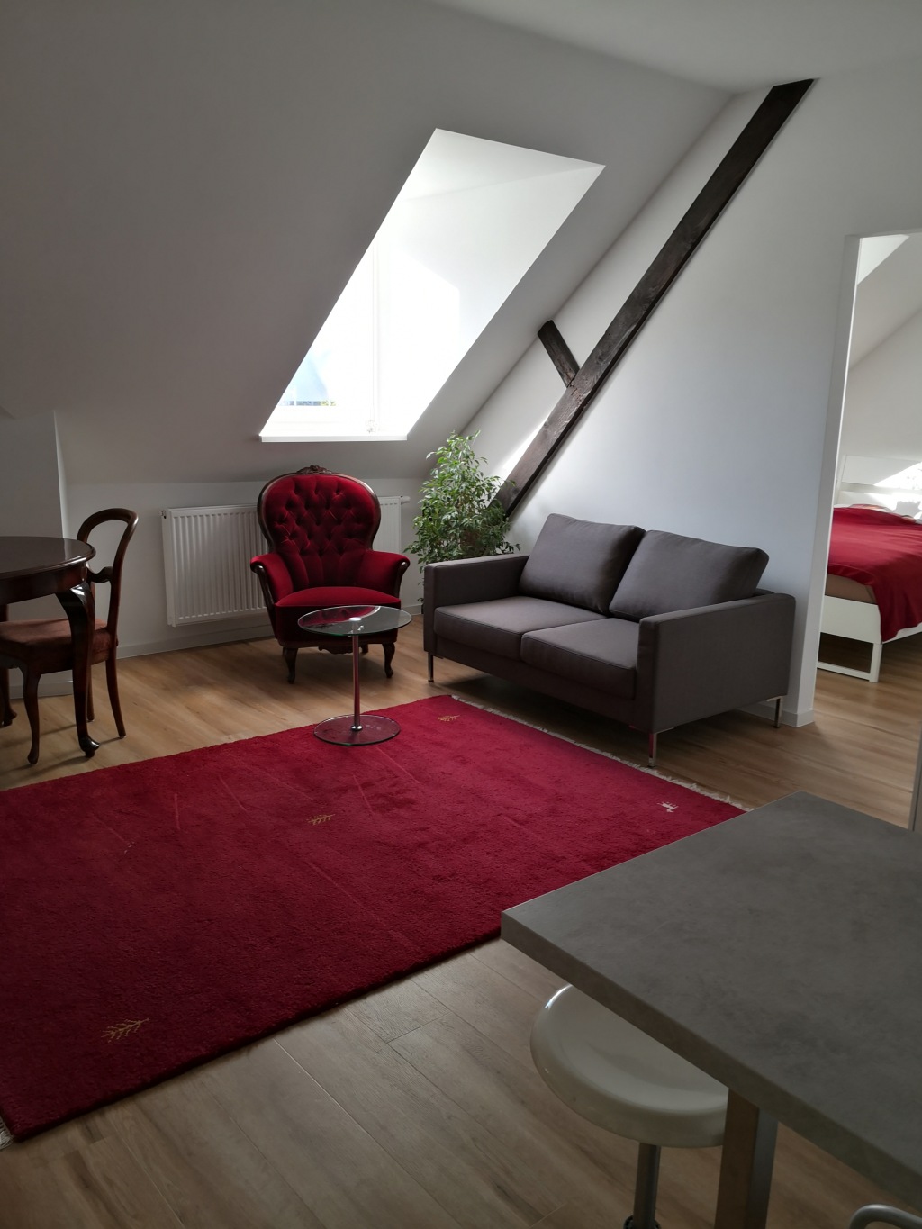 Rent 1 room apartment Wiesbaden | Entire place | Wiesbaden | Schönes Appartement in der Nähe des Stadtzentrums und Bahnhofs | Hominext