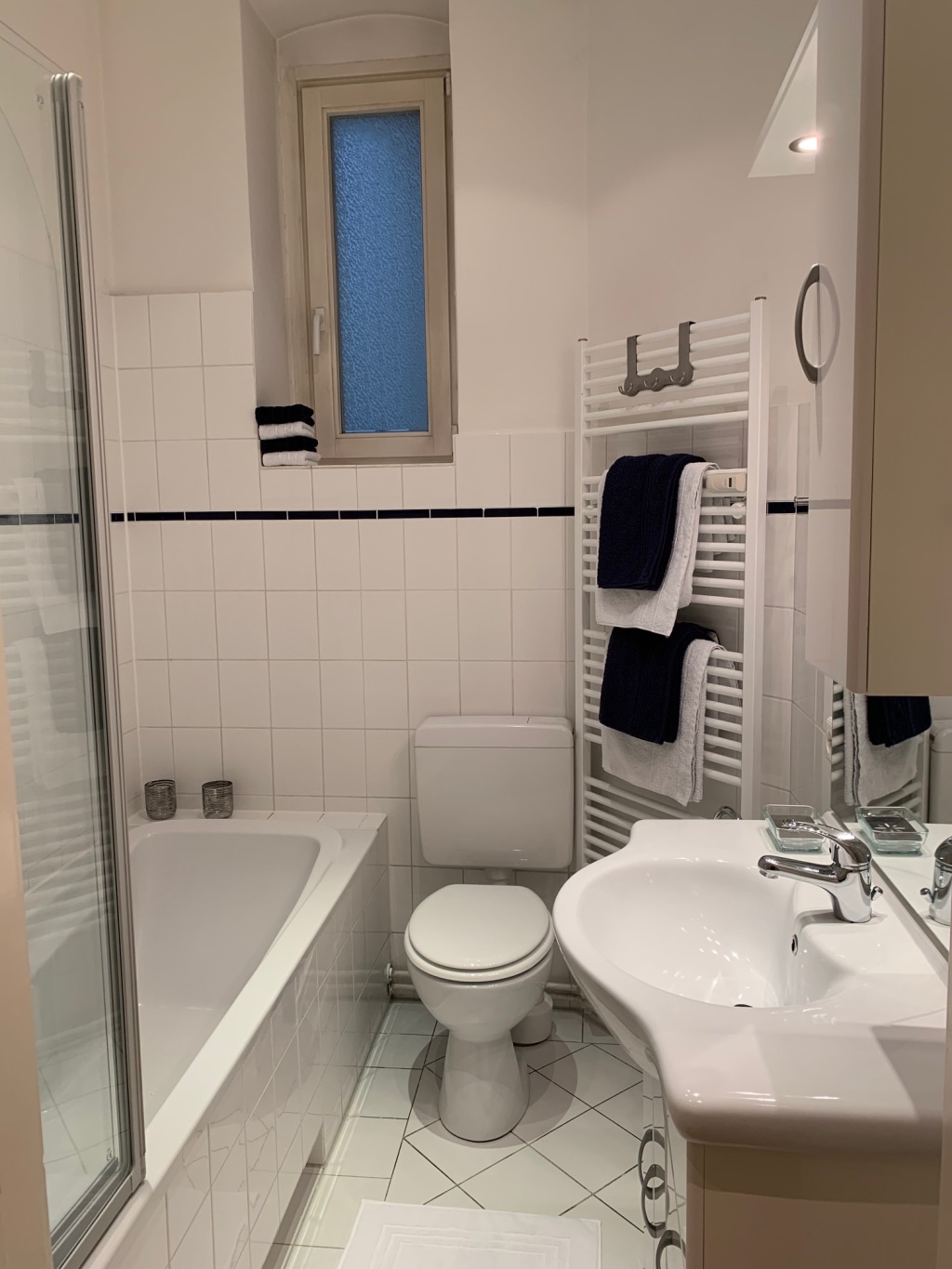 Miete 1 Zimmer Wohnung Berlin | Ganze Wohnung | Berlin | Ruhige 2 Zimmerwohng Kudamm nah | Hominext