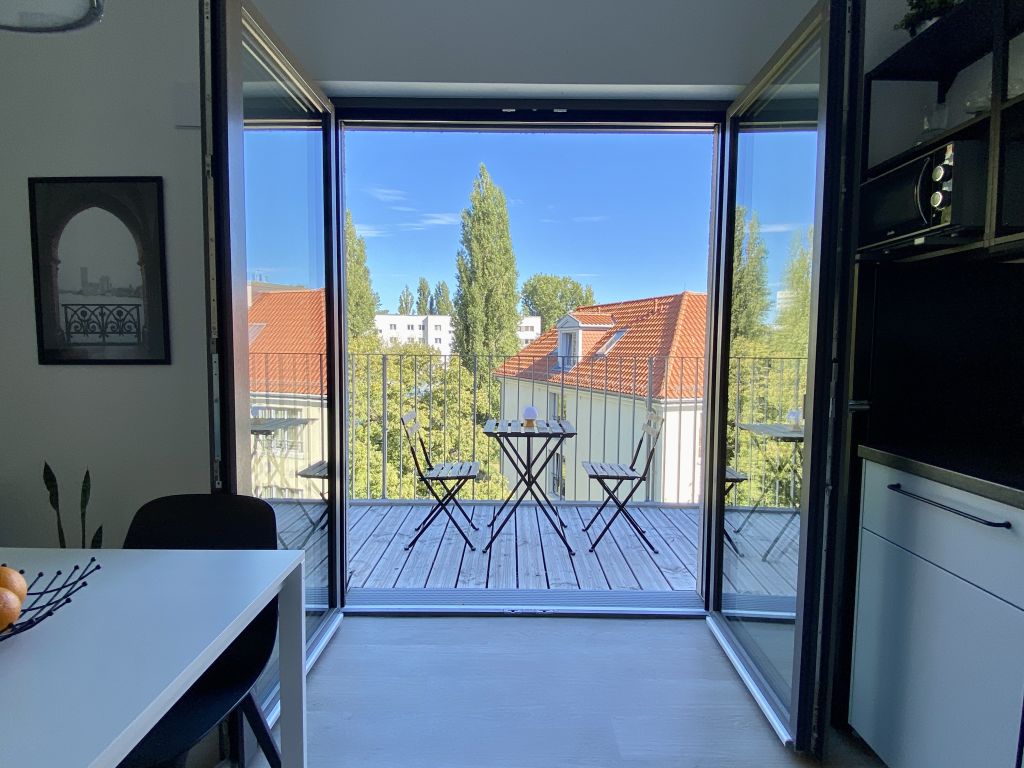 Rent 1 room apartment Berlin | Entire place | Berlin | Stylish studio with a view | Hominext