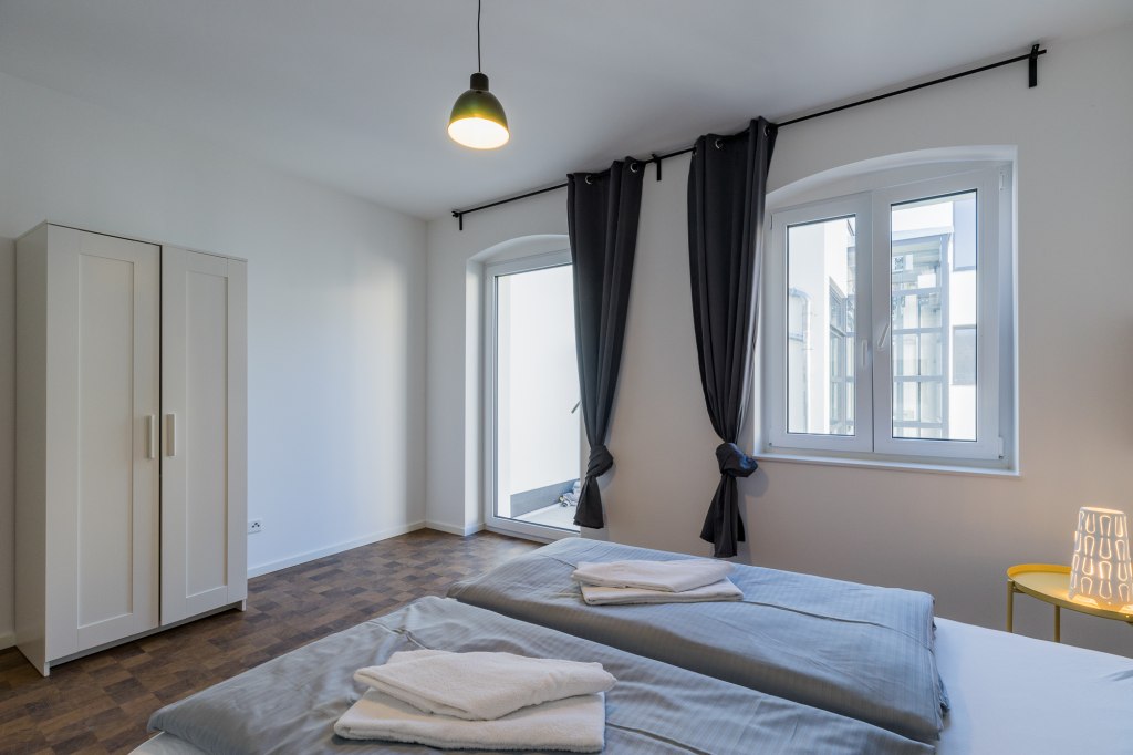 Rent 1 room apartment Berlin | Entire place | Berlin | Tolle 2 Zimmer Wohnung mit Balkon direkt am Hermannplatz | Hominext