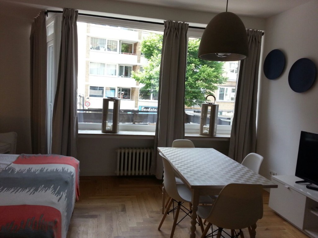 Miete 1 Zimmer Wohnung Bremen | Ganze Wohnung | Bremen | City Apartement- mit Balkon und W-LAN | Hominext