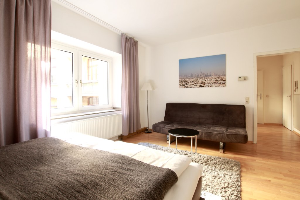 Miete 1 Zimmer Wohnung Köln | Ganze Wohnung | Köln | Gemütliches Apartment mit Balkon im Herzen Kölns | Hominext