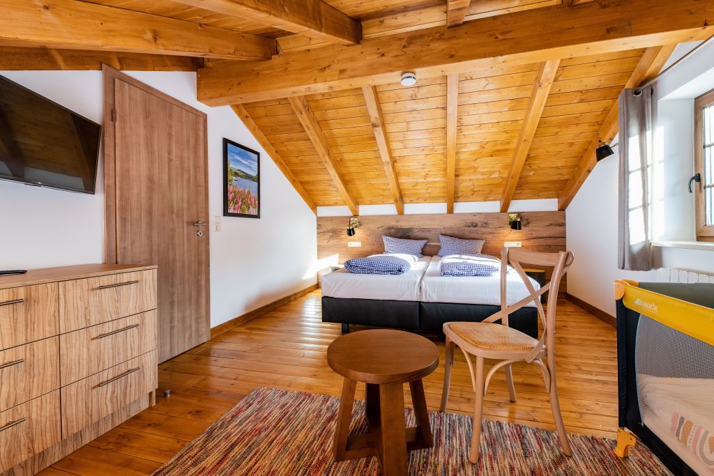 Miete 2 Zimmer Wohnung Diemelsee | Ganze Wohnung | Diemelsee | Berg Chalet | Hominext