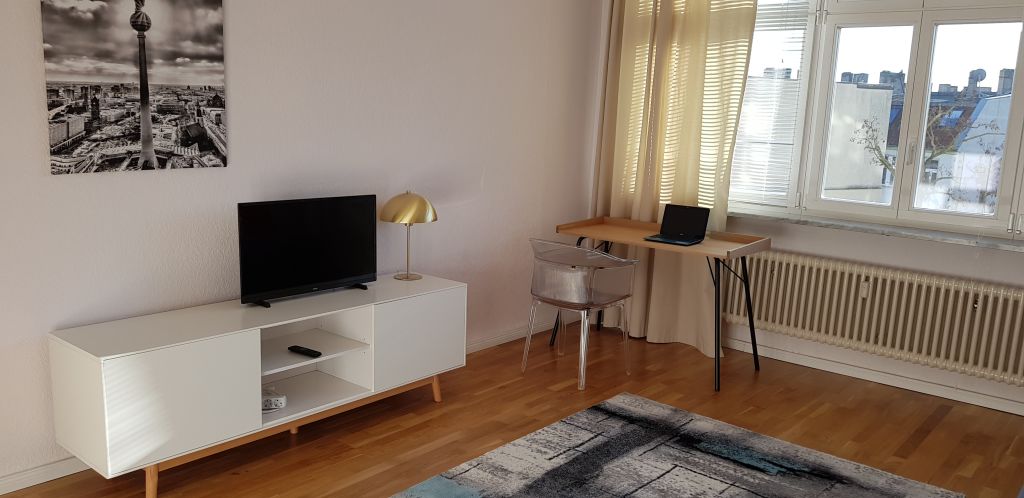 Miete 1 Zimmer Wohnung Berlin | Ganze Wohnung | Berlin | Sonnige und geräumige Wohnung, ausgezeichnete Lage | Hominext