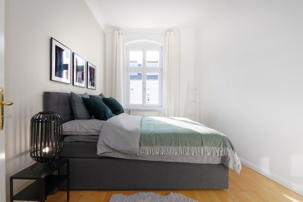 Rent 2 rooms apartment Berlin | Entire place | Berlin | Bestlage im schönen Winskiez: Helle Dachgeschoss-Maisonnette Wohnung mit viel Platz und Licht | Hominext