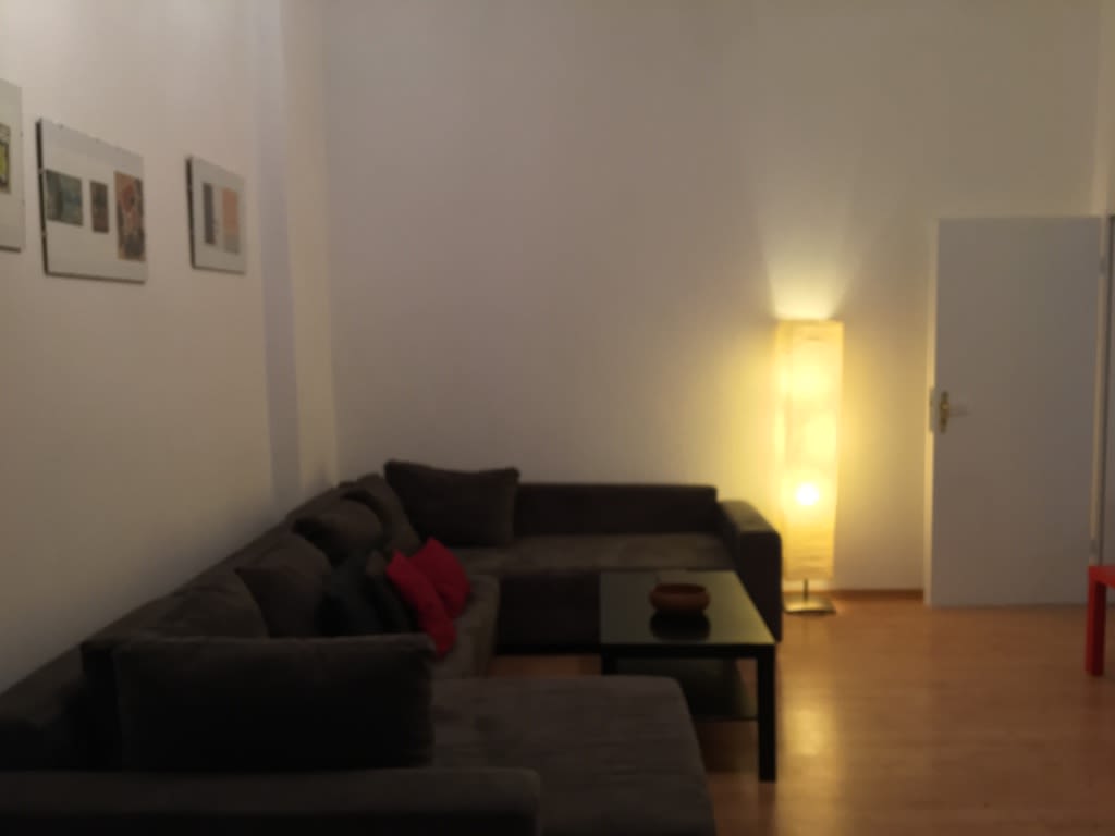 Rent 1 room apartment Berlin | Entire place | Berlin | Schönes Loft, U-Banh, Straßenbahnbus, gute Heizung, hell und ruhig. | Hominext