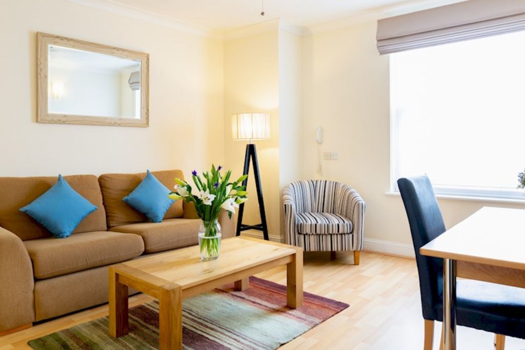 Spacious one-bedroom apartment just a short distance from St Helier's waterfront - UBK-718169 - Spacious one-bedroom apartment just a short distance from St Helier's waterfront