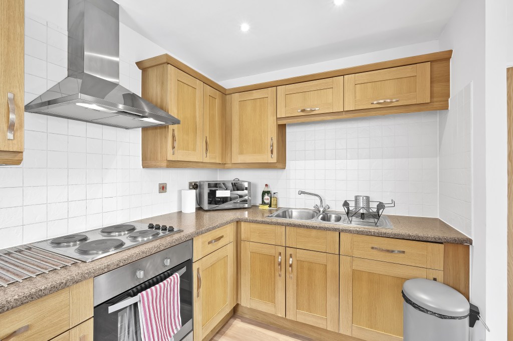 Parkhouse Serviced Apartment Hatfield Town Centre - UBK-215452 - Parkhouse Serviced Apartment Hatfield Town Centre