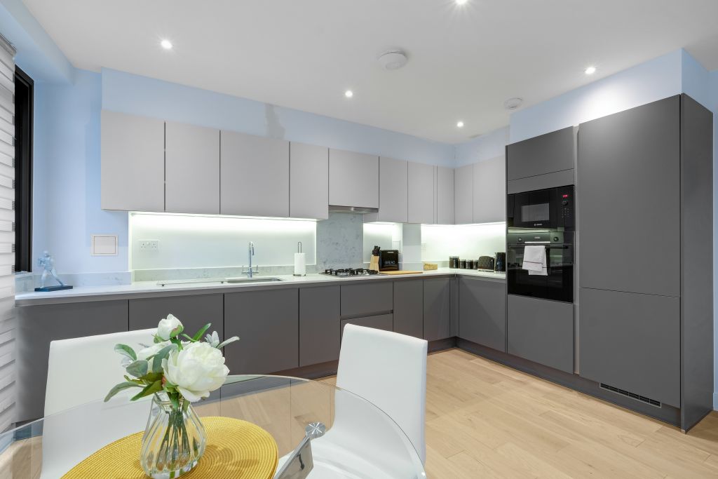 Belmore 2 Bedroom Luxury Apartment with Parking in Stanmore, North West London - 06 - UBK-46832 - Belmore 2 Bedroom Luxury Apartment with Parking in Stanmore, North West London - 06